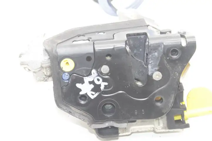 Audi A4 S4 B8 8K (2007 - 2011) 8J2837015A Замок ручки двери — фото 6