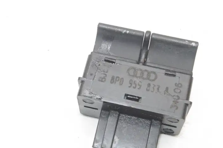 Audi TT TTS Mk2 (2006 - 2010) 8P0959833A Кнопка закрытия багажника — фото 5