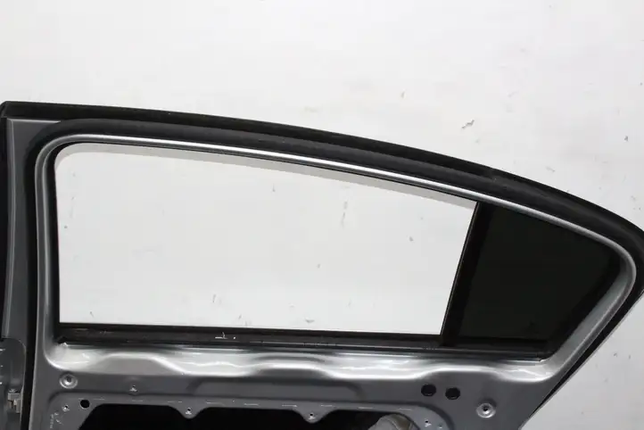 Volkswagen PASSAT B7 (2011 - 2014) Задняя дверь — фото 3