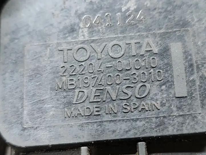 Toyota Avensis T250 (2006 - 2009) 222040J010 Датчик массового расхода воздуха — фото 2