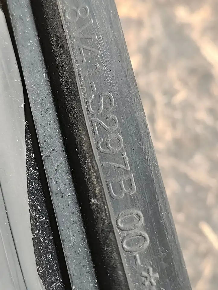 Ford Kuga I (2008 - 2012) 8V41S297B00 Заднее боковое стекло — фото 4