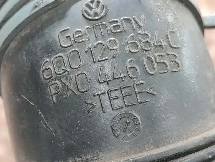 Seat Ibiza III (6L) (2002 - 2008) 6Q0129654BD Трубка подачи воздуха — фото 5