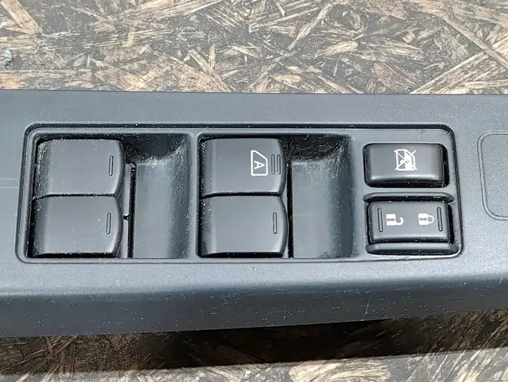 Subaru XV I (2011 - 2018) 94263FJ050 Блок кнопок стеклоподъемников — фото 2
