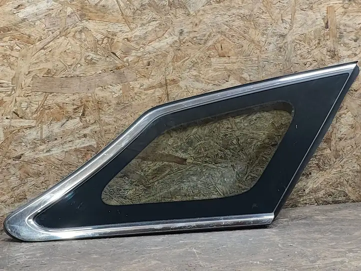 Hyundai i40 (2011 - ) 878203Z000 Заднее боковое стекло — фото 1