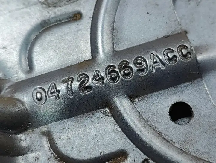 Chrysler PT Cruiser (2000 - 2010) 04724669ACC Крышка топливного бака — фото 3