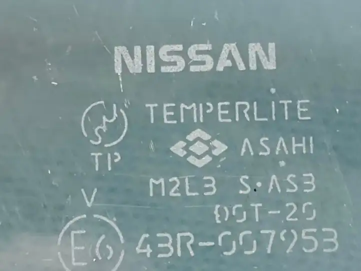 Nissan X-Trail T31 (2007 - 2014) 83300JG000 Заднее боковое стекло — фото 2