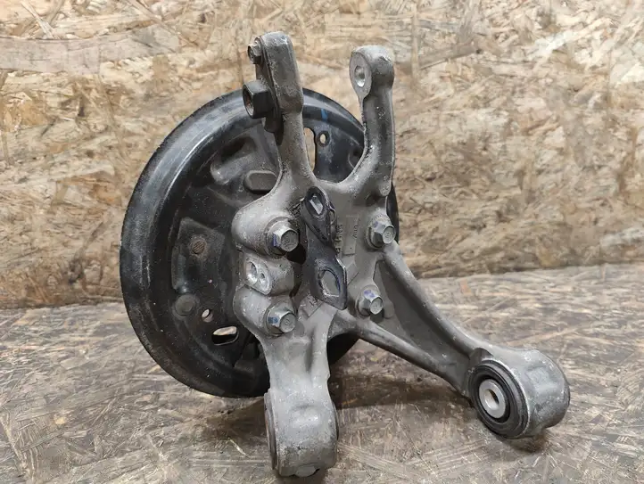 Honda Civic (2006 - 2011) Задний поворотный кулак — фото 3