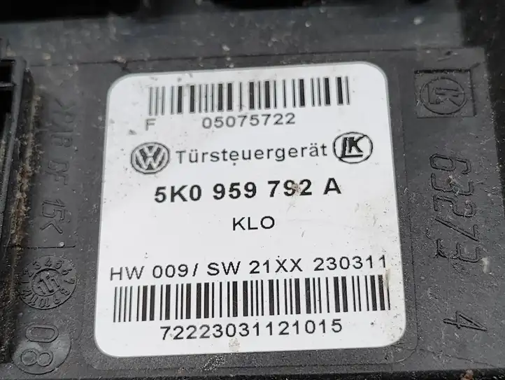 Volkswagen Tiguan (2007 - 2011) 5K0959792A Мотор стеклоподъемника передний — фото 2
