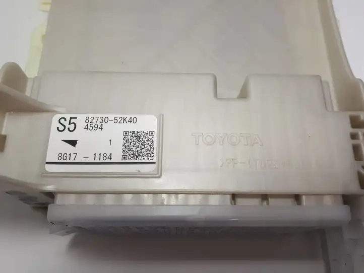 Toyota Yaris (2019 - ) 8273052K40 Блок предохранителей — фото 9