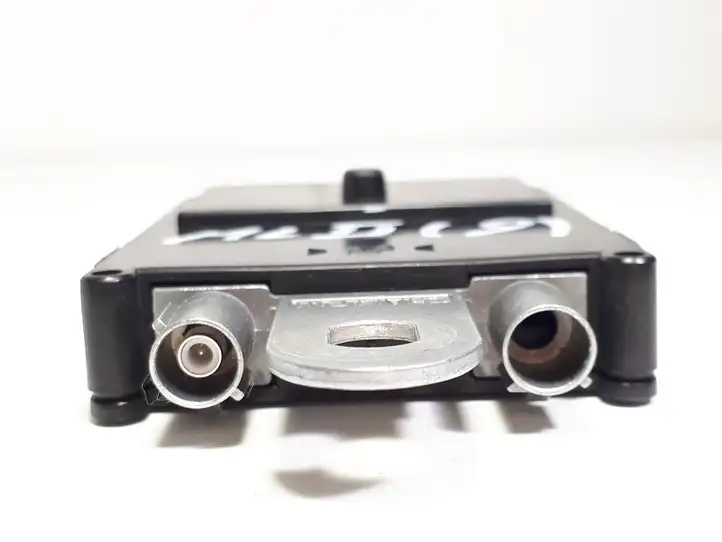 Mercedes-Benz ML W164 (2005 - 2011) A1648701589 Усилитель антенны — фото 4