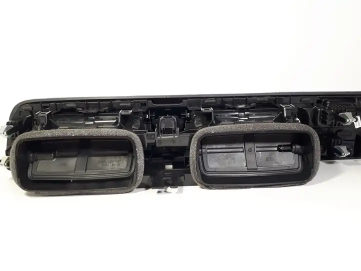 BMW 1 F20 F21 (2011 - 2019) 934743502 Центральный воздушный дефлектор — фото 9