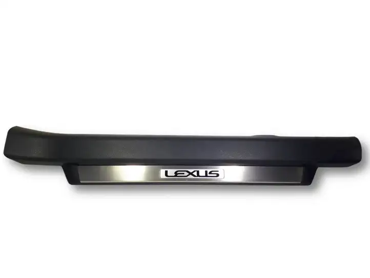 Lexus GS 250 300 350 300h 450h (2015 - 2020) 6792030080 Внутренняя отделка переднего порога — фото 1