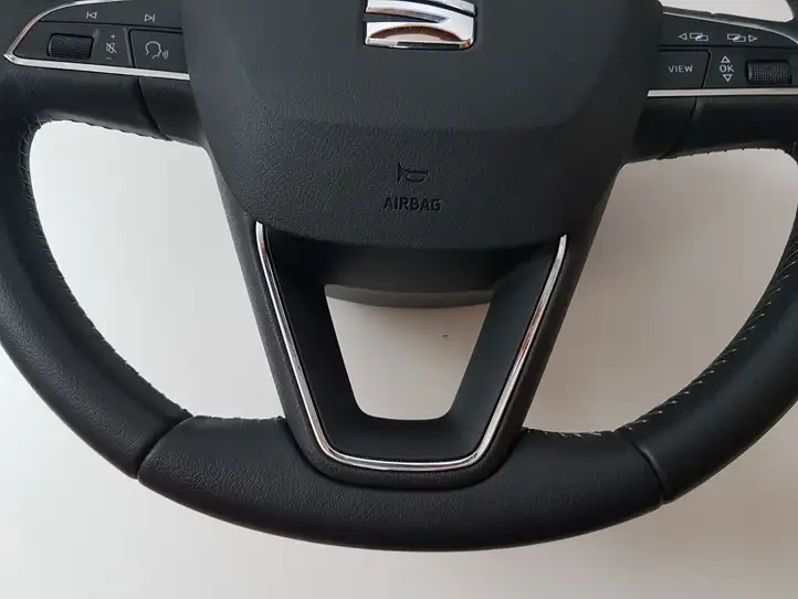 Seat Arona (2017 - ) 6F0880201J Руль — фото 4