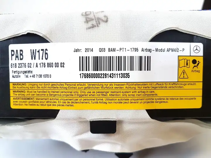 Mercedes-Benz A W176 (2012 - 2018) A1768600002 Подушка безопасности пассажира — фото 4