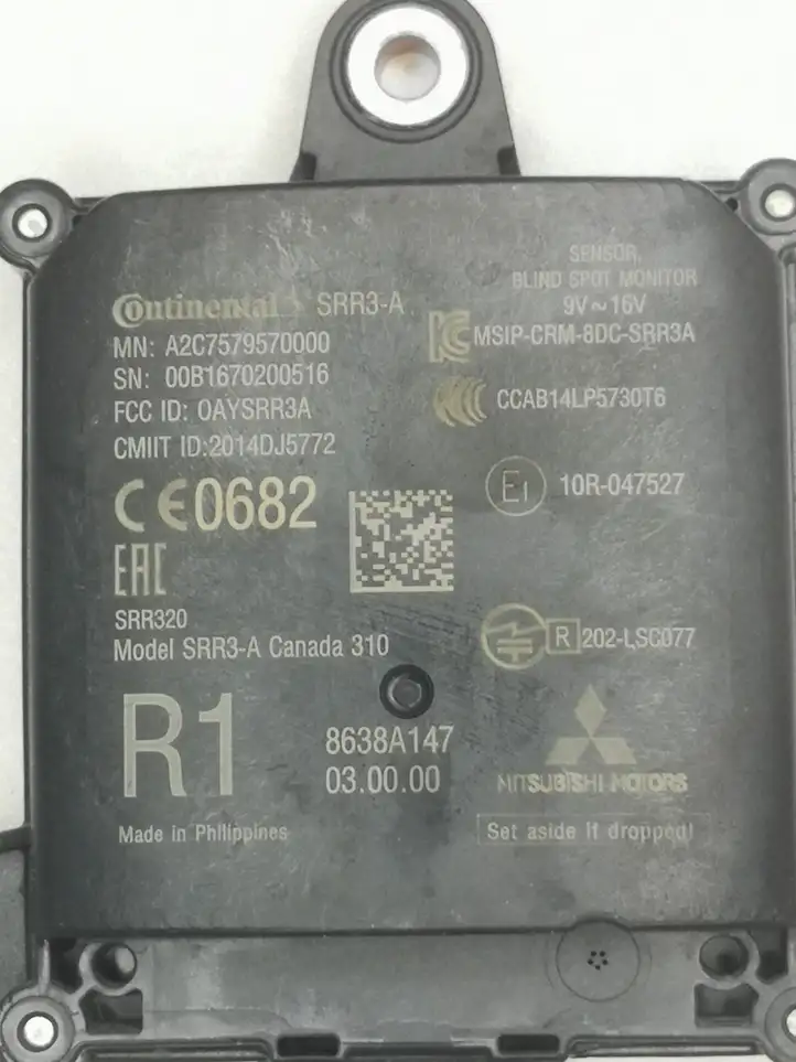 Mitsubishi Outlander (2016 - 2018) A2C7579570000 Радар контроля слепых зон — фото 3