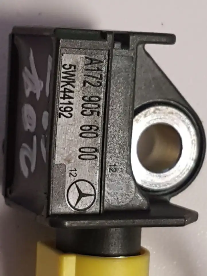 Mercedes-Benz E A207 (2010 - 2017) A1729056000 Датчик удара SRS — фото 2