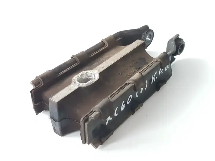 Volvo XC60 (2008 - 2013) 8G9N6P082BA Опора двигателя — фото 1