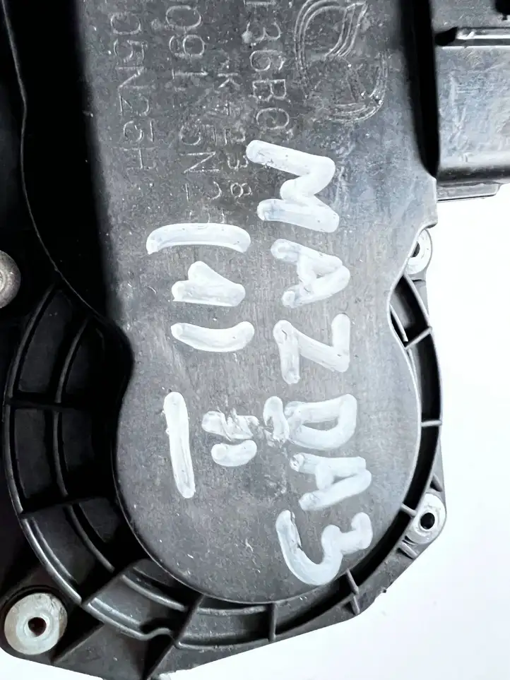 Mazda 3 II (2011 - 2013) R2AA136B0 Дроссельная заслонка — фото 4