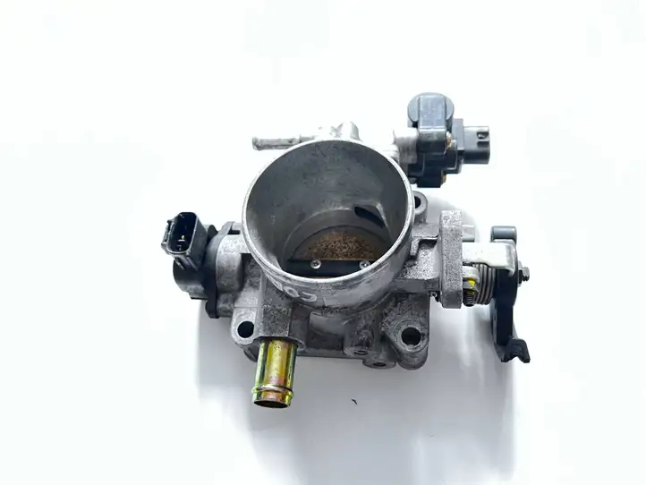 Toyota Corolla Verso E121 (2004 - 2007) 8945220130 Дроссельная заслонка — фото 1