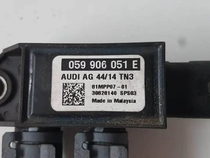 Audi A6 C7 (2011 - 2014) 059906051E Датчик давления выхлопных газов — фото 5