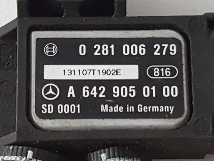 Mercedes-Benz C W204 (2007 - 2014) A6429050100 Датчик давления выхлопных газов — фото 3