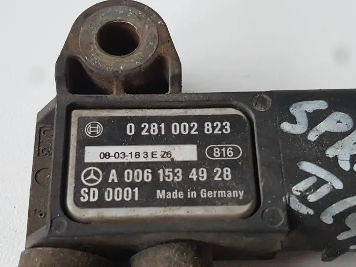 Mercedes-Benz Sprinter W901 W902 W903 W904 (1995 - 2007) A0061534928 Датчик давления выхлопных газов — фото 2
