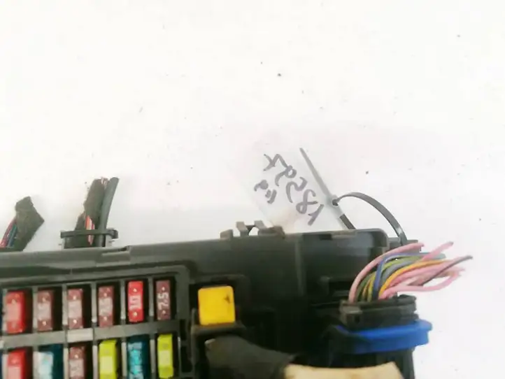 Fiat Punto (188) (1999 - 2010)  00517954280 Ящик предохранителей (комплект)