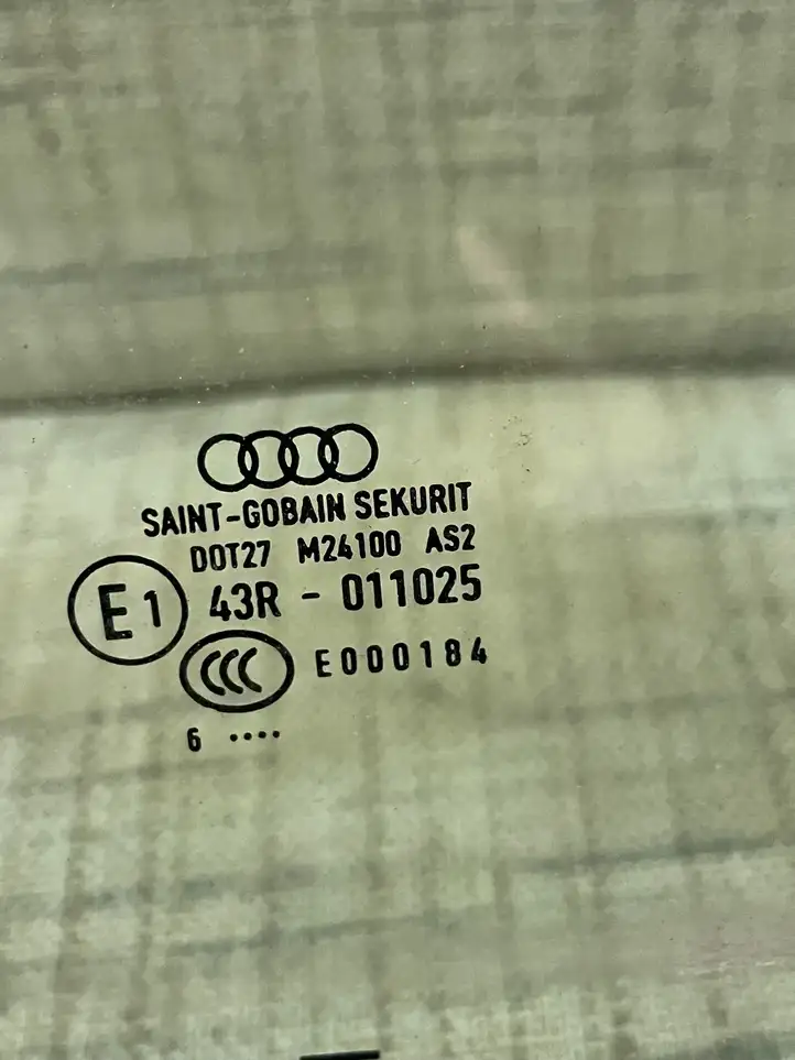 Audi A4 S4 B9 (2015 - 2019) 8W0845202 Стекло передней двери — фото 5