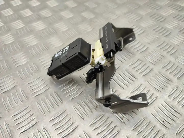 Suzuki Vitara (2014 - 2018)  3716061M11 Датчик ESP (системы стабильности) (датчик курсовой устойчивости))