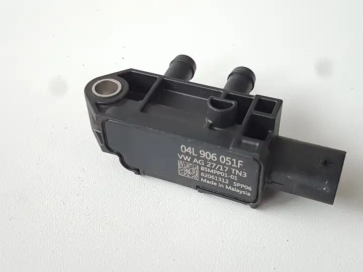 Seat Leon (5F) (2012 - 2019) 04L906051F Датчик давления выхлопных газов — фото 5