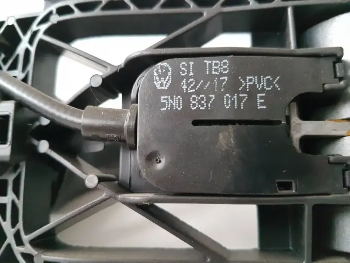 Seat Leon (5F) (2012 - 2019) 5N0837017E Наружная ручка двери — фото 2