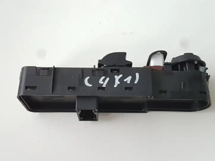 Citroen C4 (2011 - 2016) 96657055ZD Кнопка стеклоподъемников — фото 5