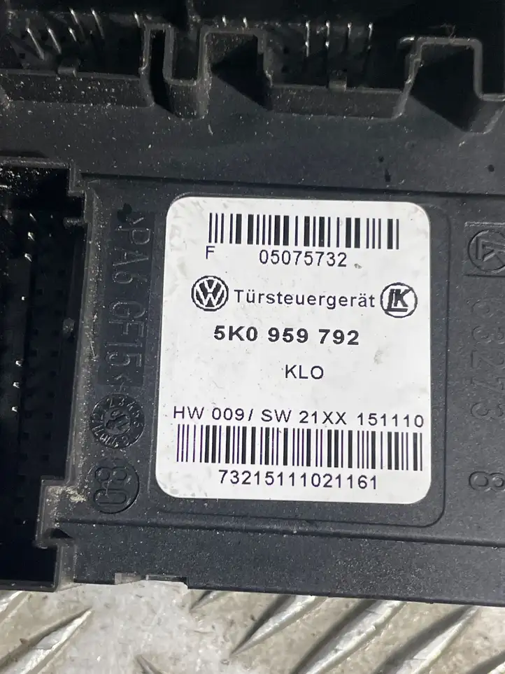Volkswagen Golf VI (2009 - 2013) 5K0959792 Стеклоподъемник передней двери — фото 4