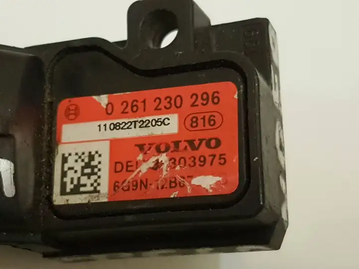 Land Rover Freelander 2 - LR2 (2012 - 2015) 31303975 Датчик давления воздуха впуска — фото 2