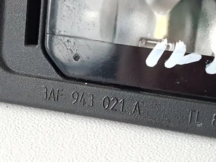 Volkswagen PASSAT B8 (2015 - ) 3AF943021A Подсветка номера — фото 2