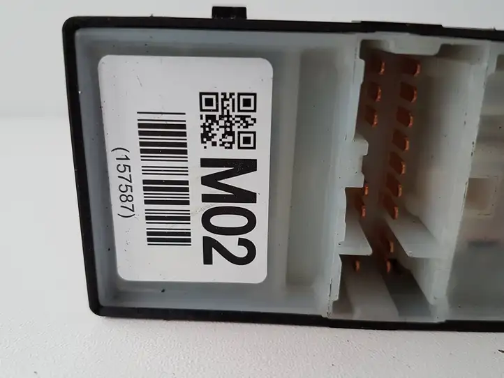 Subaru XV I (2011 - 2018) 83071FJ020 Блок кнопок стеклоподъемников — фото 2