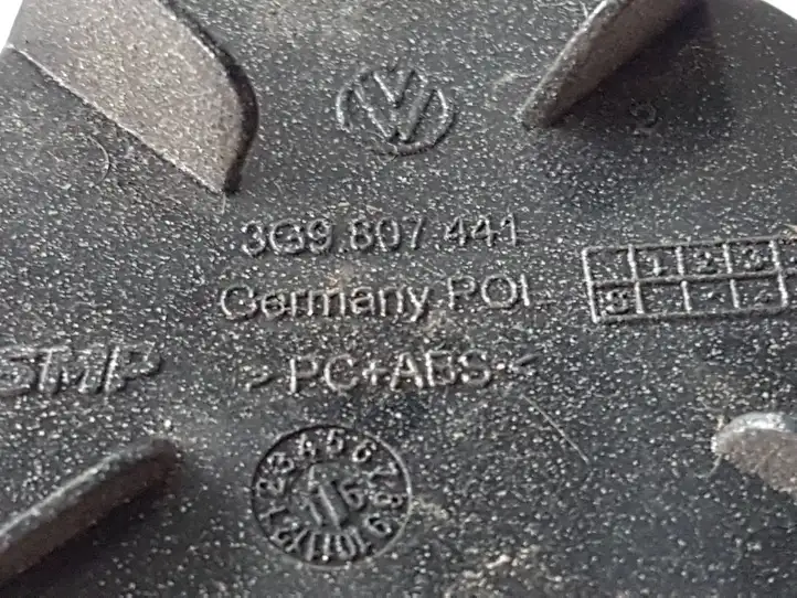Volkswagen PASSAT B8 (2015 - ) 3G9807441 Заглушка буксировочной петли бампера — фото 2