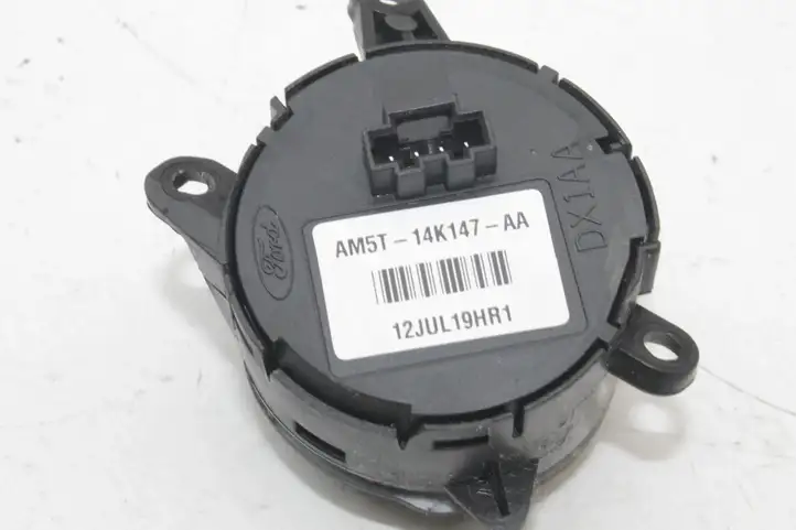 Ford Focus (2011 - 2015) AM5T14K147AA Кнопки на рулевом колесе — фото 6