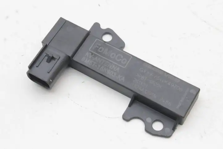 Ford Focus (2011 - 2015) 8M5T15K603KA Фильтр антенны — фото 2