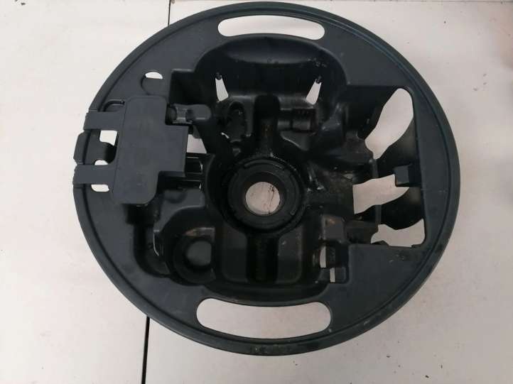 Renault Laguna (2005 - 2007)  8200002577 Отделка отсека запасного колеса