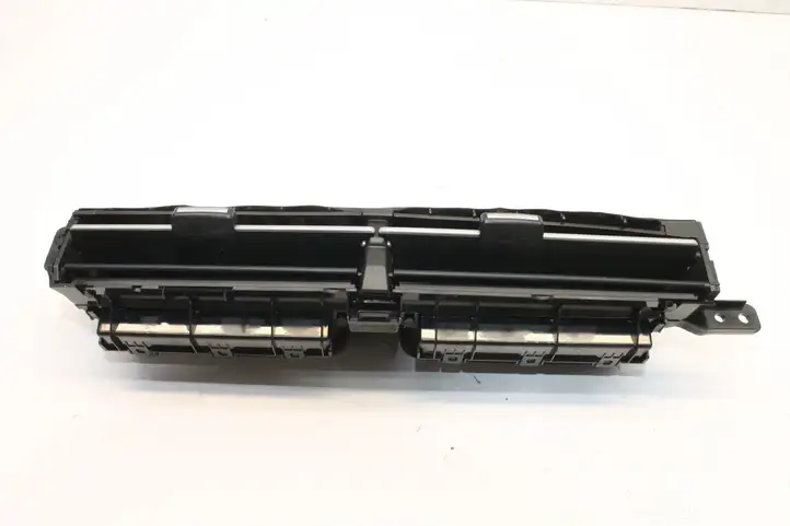 Toyota Prius (XW30) (2009 - 2015) 5567047080 Воздушная решетка панели — фото 2