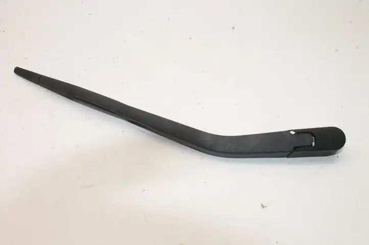 BMW 1 F20 F21 (2011 - 2019) Поводок заднего стеклоочистителя — фото 1