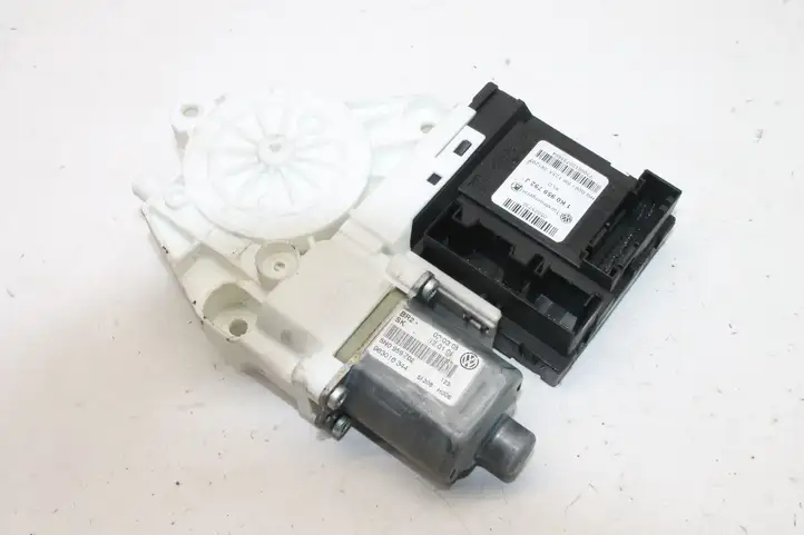 Volkswagen Tiguan (2007 - 2011) 5N0959702 Стеклоподъемник передней двери — фото 4