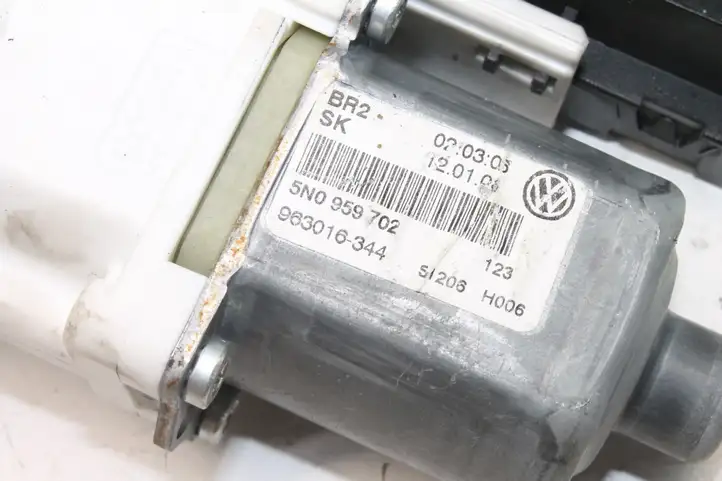 Volkswagen Tiguan (2007 - 2011) 5N0959702 Стеклоподъемник передней двери — фото 6