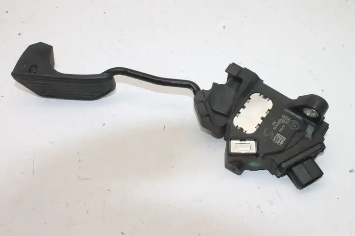 Toyota Verso (2012 - 2015) 7811002150 Педаль акселератора — фото 3