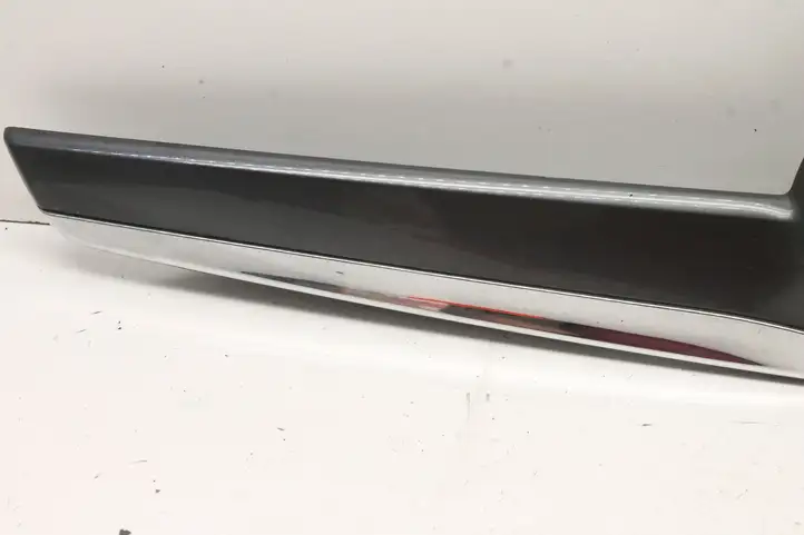 Toyota Verso (2012 - 2015) 768110F100 Подсветка номера — фото 2