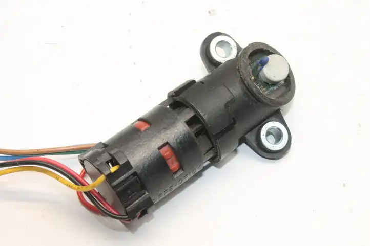 Jaguar XF X250 (2007 - 2015) 8X238B506AA Датчик температуры масла — фото 3