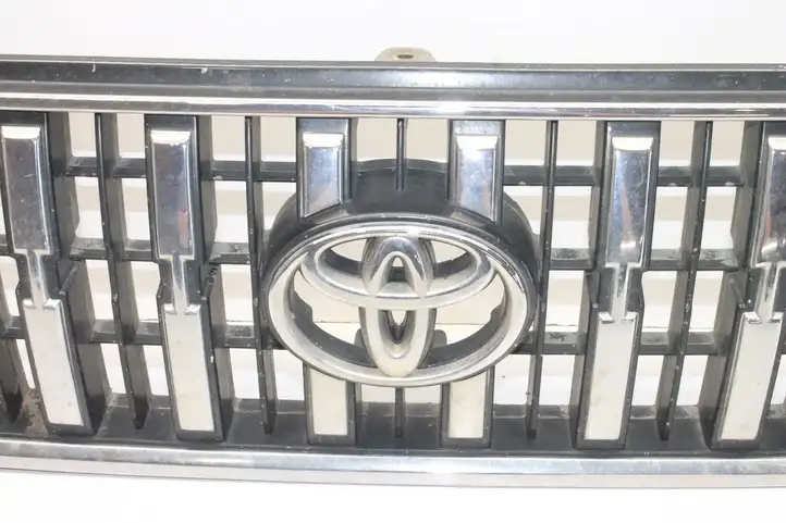 Toyota Land Cruiser (HDJ90) (1996 - 2002) Передняя решетка — фото 3