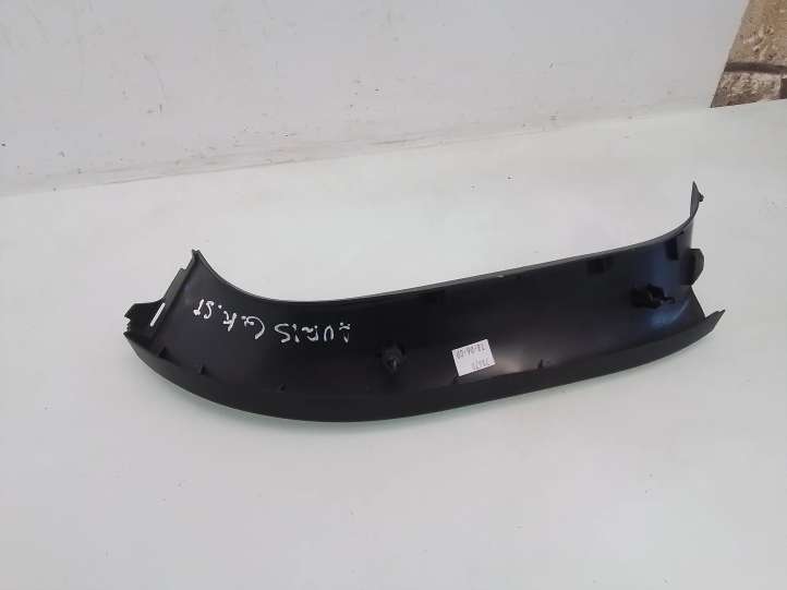 Toyota Auris 150 (2006 - 2012)  6793802030 Боковая отделка (у окна)