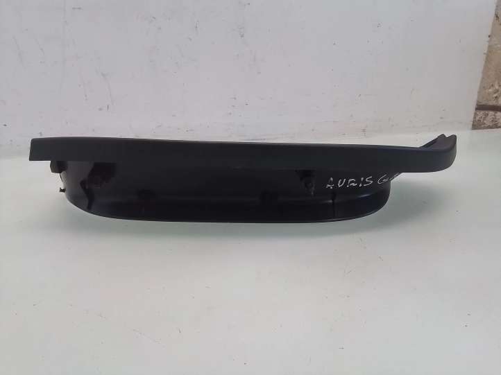 Toyota Auris 150 (2006 - 2012)  6793802030 Боковая отделка (у окна)